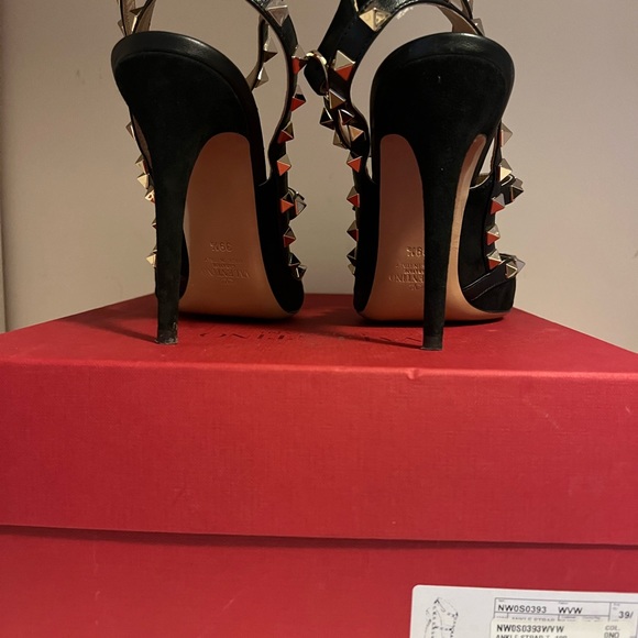 Women’s Valentino Rock-Studs - black suade finish - size 9 - Picture 3 of 5
